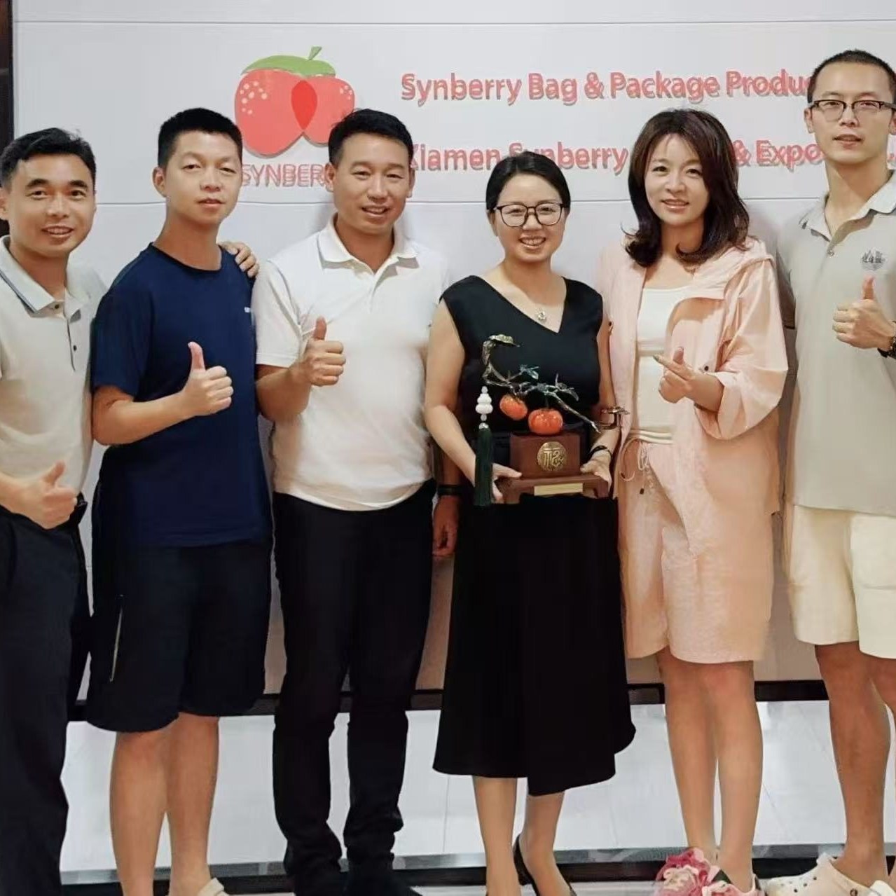 Welcome alumni from Xiamen University